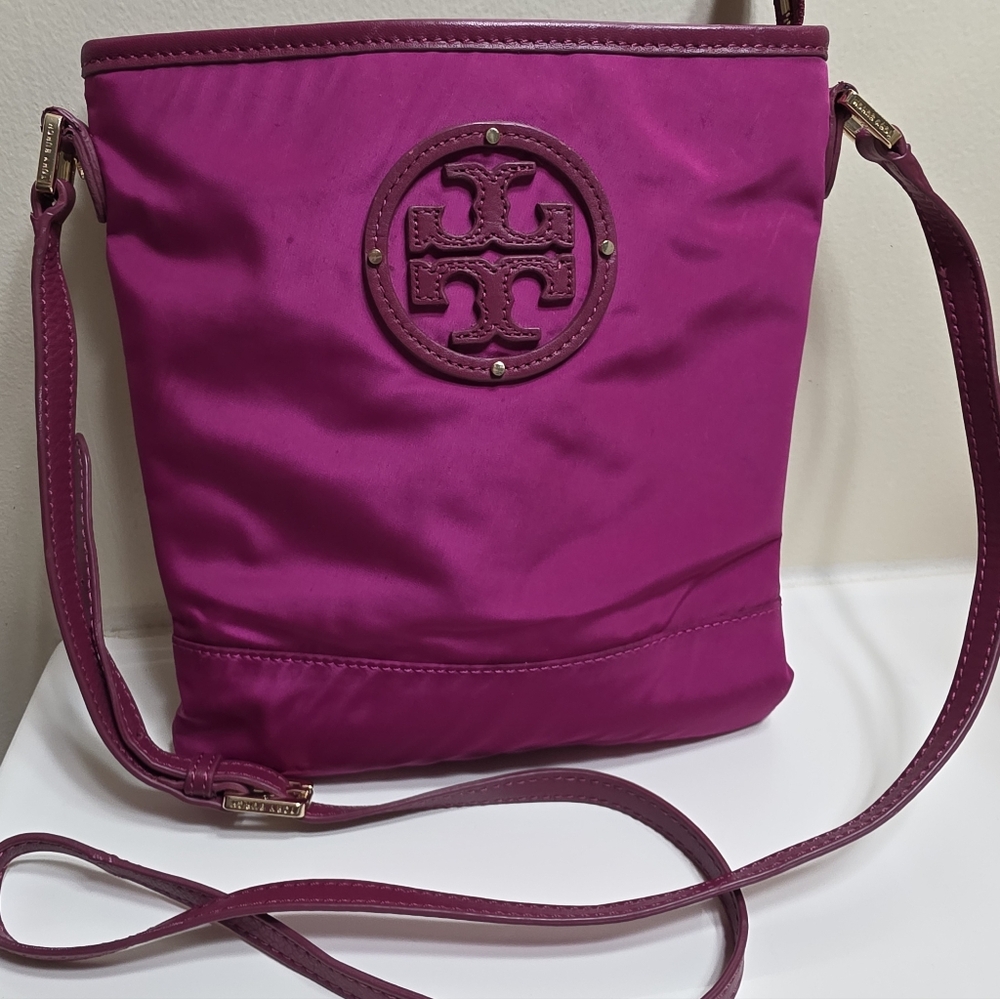 Authentic Tory Burch Fuchsia Pink  Women's Bag From JAPAN